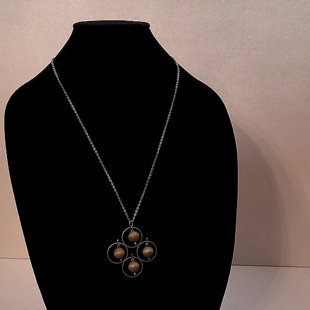 Kaija Aarikka Finland vintage 1960s silvertone/wood bead modernist folk pendant